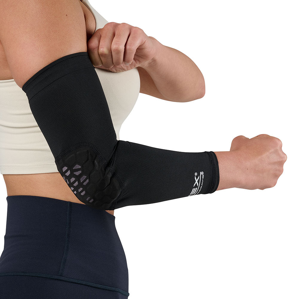 McDavid HEX Viz Arm Sleeve/Single - Black/Grey - Model Wearing Arm Sleeve with Detail of Elbow