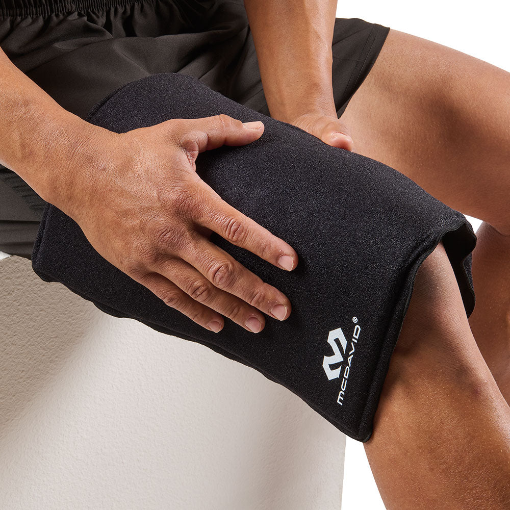 Model wearing Flex Ice Therapy Ice on Knee