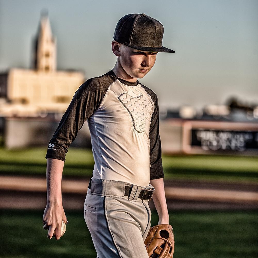 HEX® Sternum Raglan 3/4 Length Shirt (White/Black) | McDavid