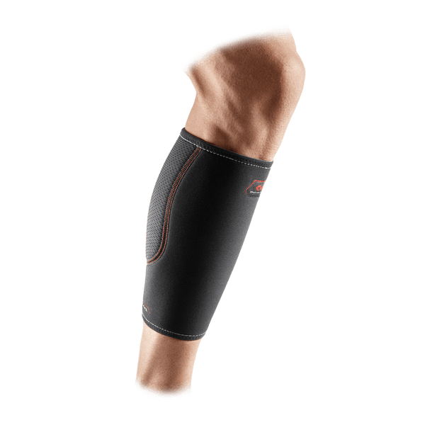 Calf clearance compression sleeve